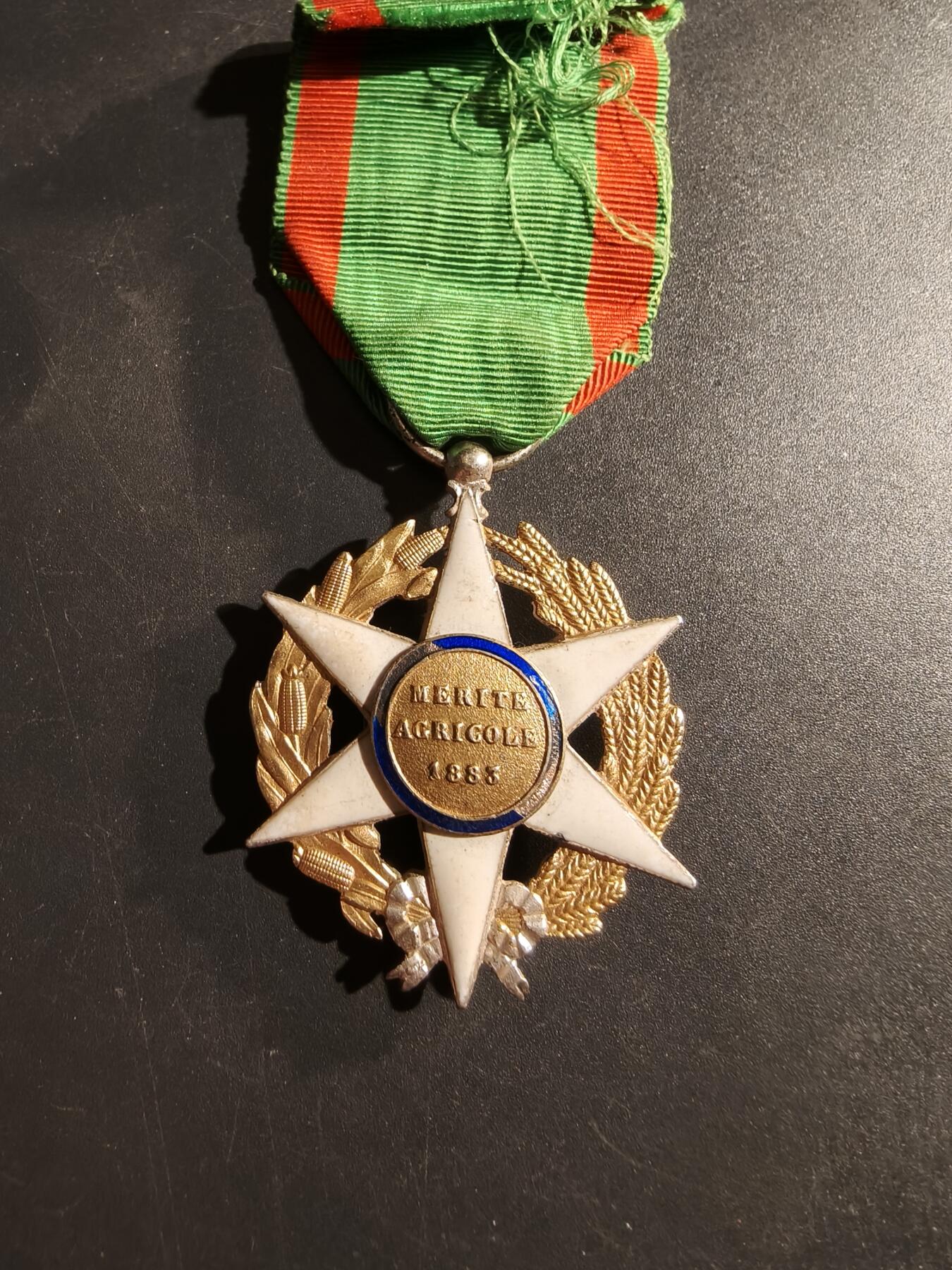 老王徽章第169期 法国骑士级农业功绩勋章     原盒    银质珐琅