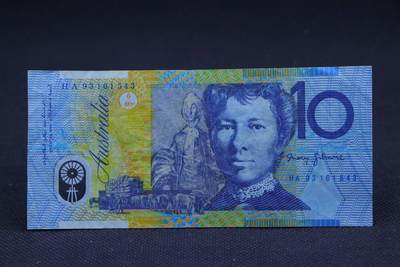 【淘币小摊】限时拍第八百二十八拍  纸币场  满百包邮可预留两周  周一统一发货  -   澳大利亚10元塑料钞【有折】