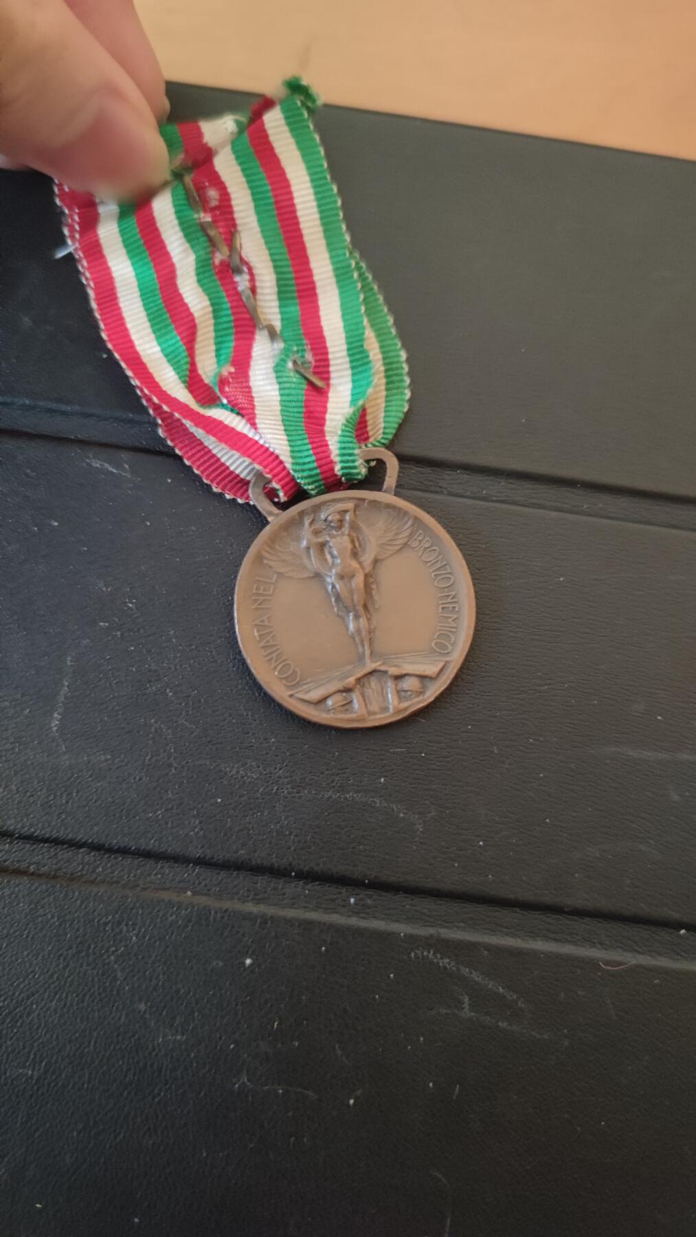 全场0元起拍，周六（12.13）下午5点开始，第70期 意大利一战奖章。