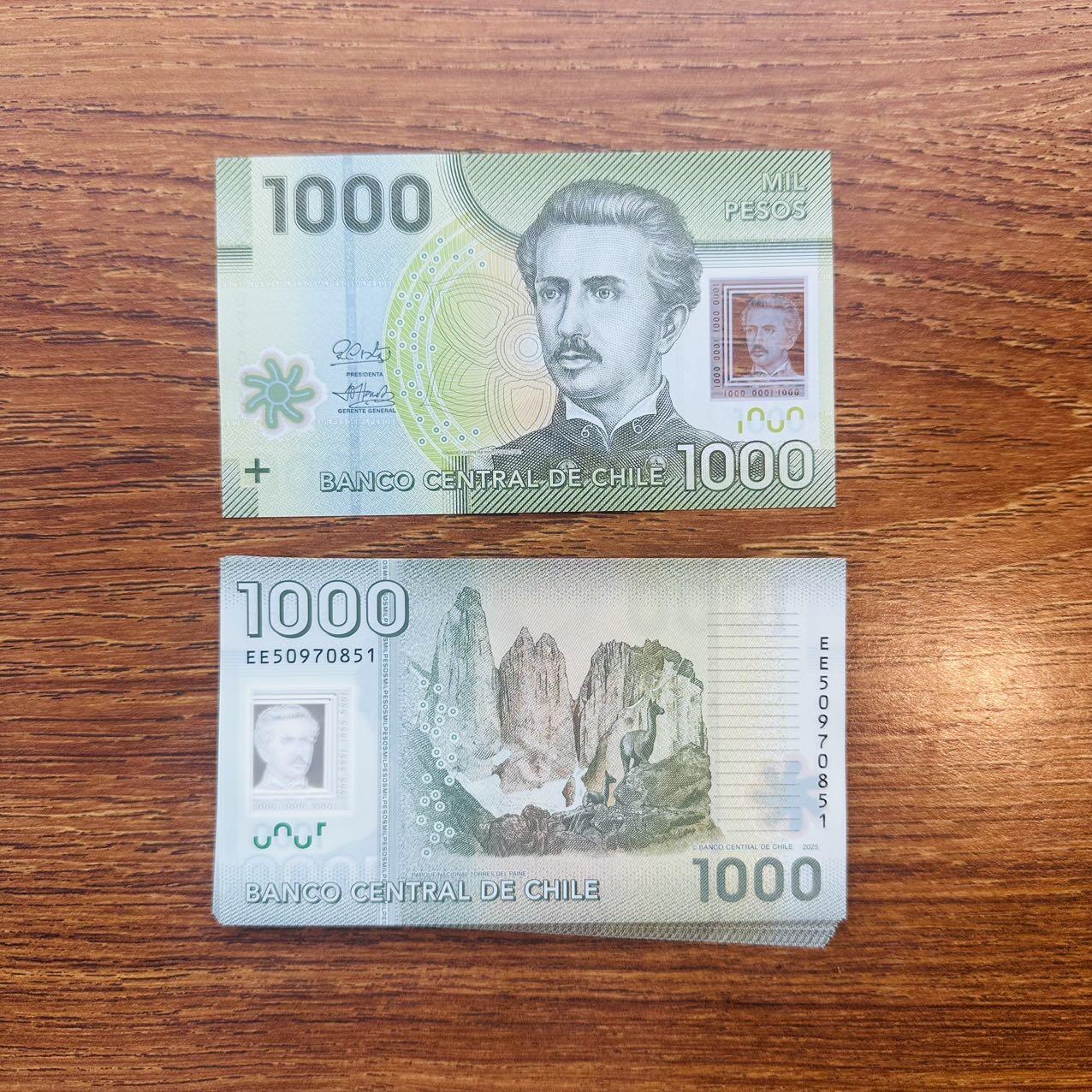 2529 ￥￥菲律宾2025年500比索，新日期首发冠，智利2025年1000比索，新日期