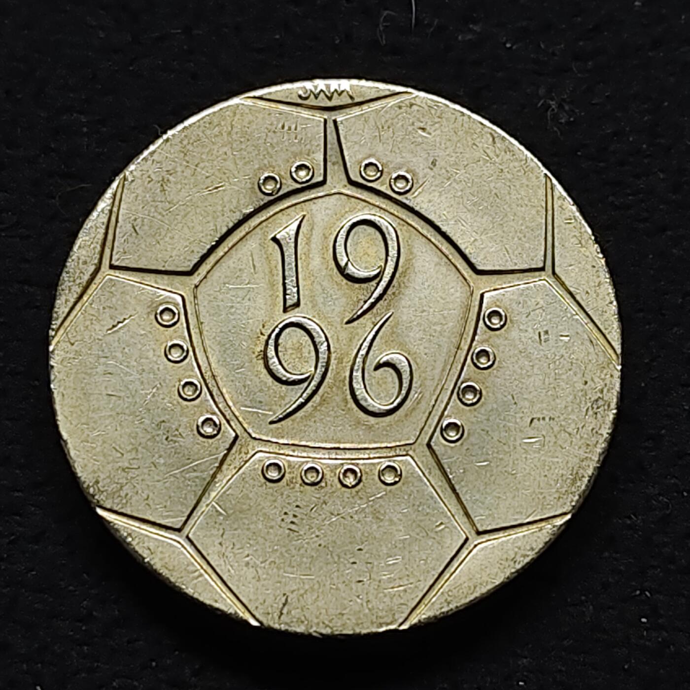 【全场包邮】纯粹捡漏拍484场（免费代拍第21场） 英国1996年2镑欧洲杯纪念币