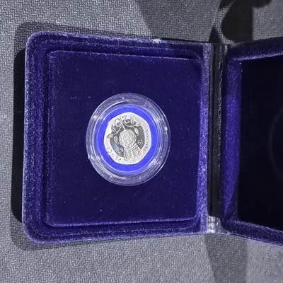 道一币馆币章第一百五十八场 - 原盒 英国1982年20便士精制银币