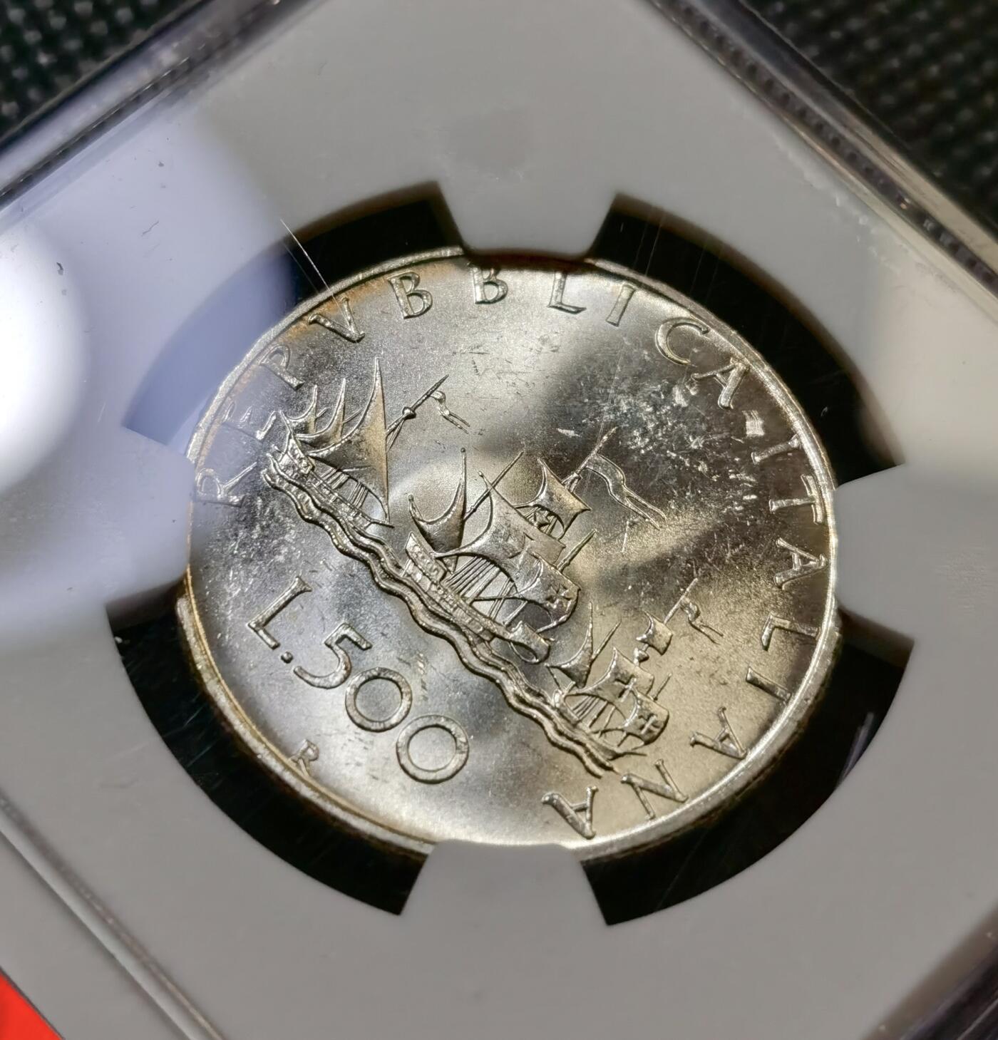 甄臻铺-世界币章拍卖（第43期）送拍享返佣金等优惠多多 NGC-MS63 1967年意大利帆船少女，两枚一组卷拆，严重低评