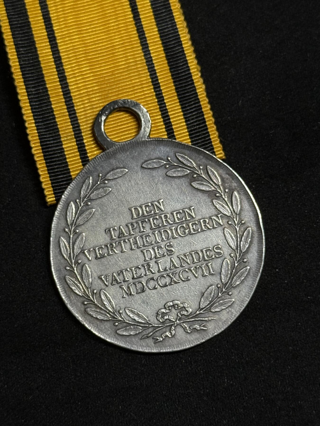 欢庆元旦！戎马世界章牌大赏第109期元旦大拍 神圣罗马帝国1797年动员奖章，银质，直径40mm，绶带后配，非常少见