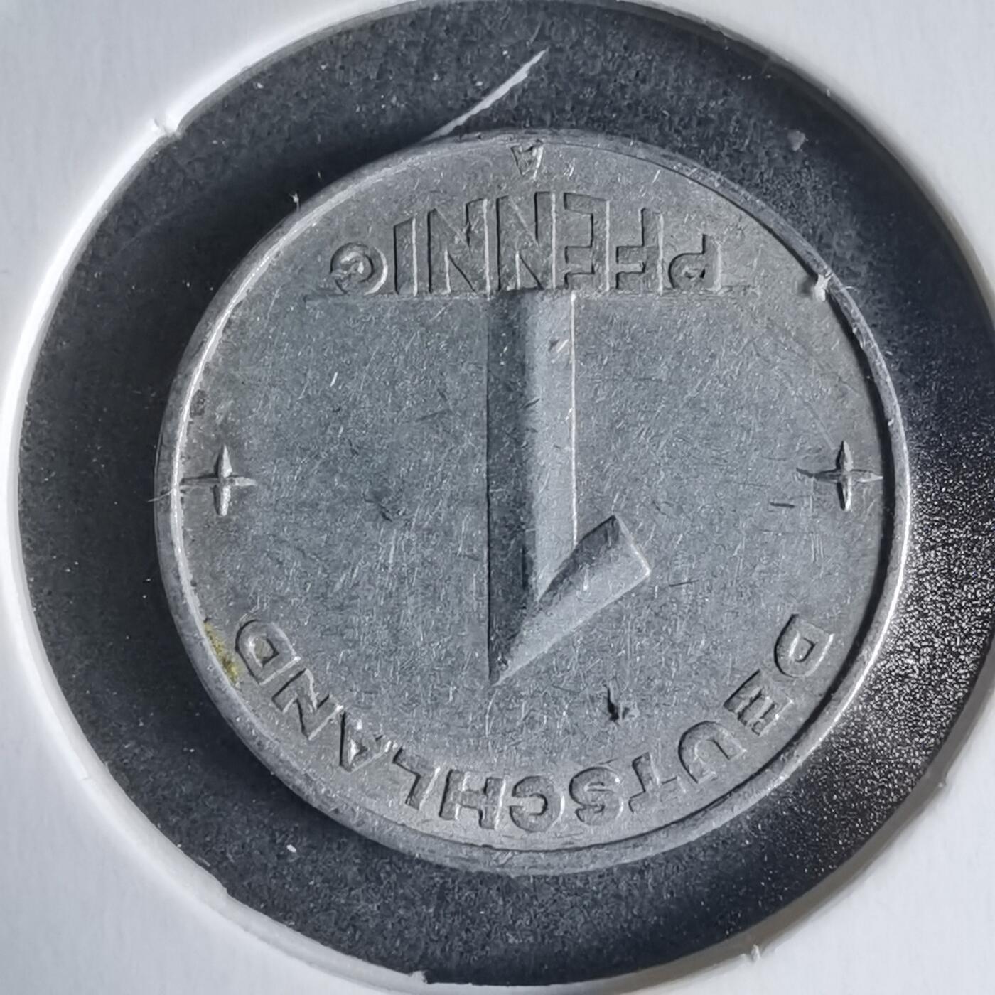 沼泽如烟--第928场 东德1952年1芬尼