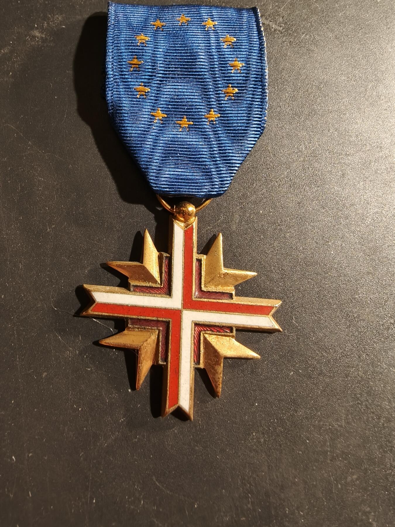 老王徽章第169期 欧盟老兵十字奖章