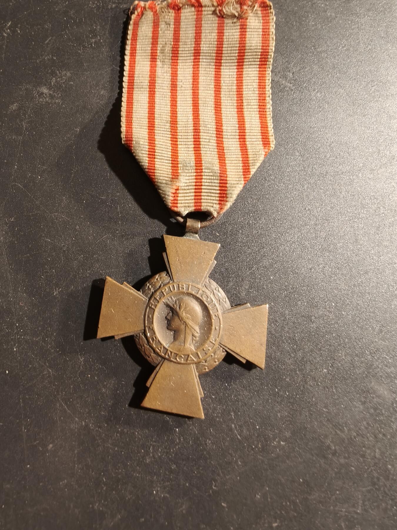 老王徽章第169期 法国战斗十字奖章