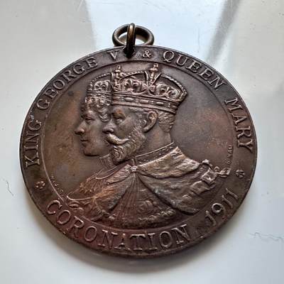 🌹外币初藏🌹🐯2025年第140场  每周二四六晚8️⃣点 接代拍 - 英国1911年乔治五世加冕纪念章 35毫米15.9克 伯明翰市加冕庆典 b