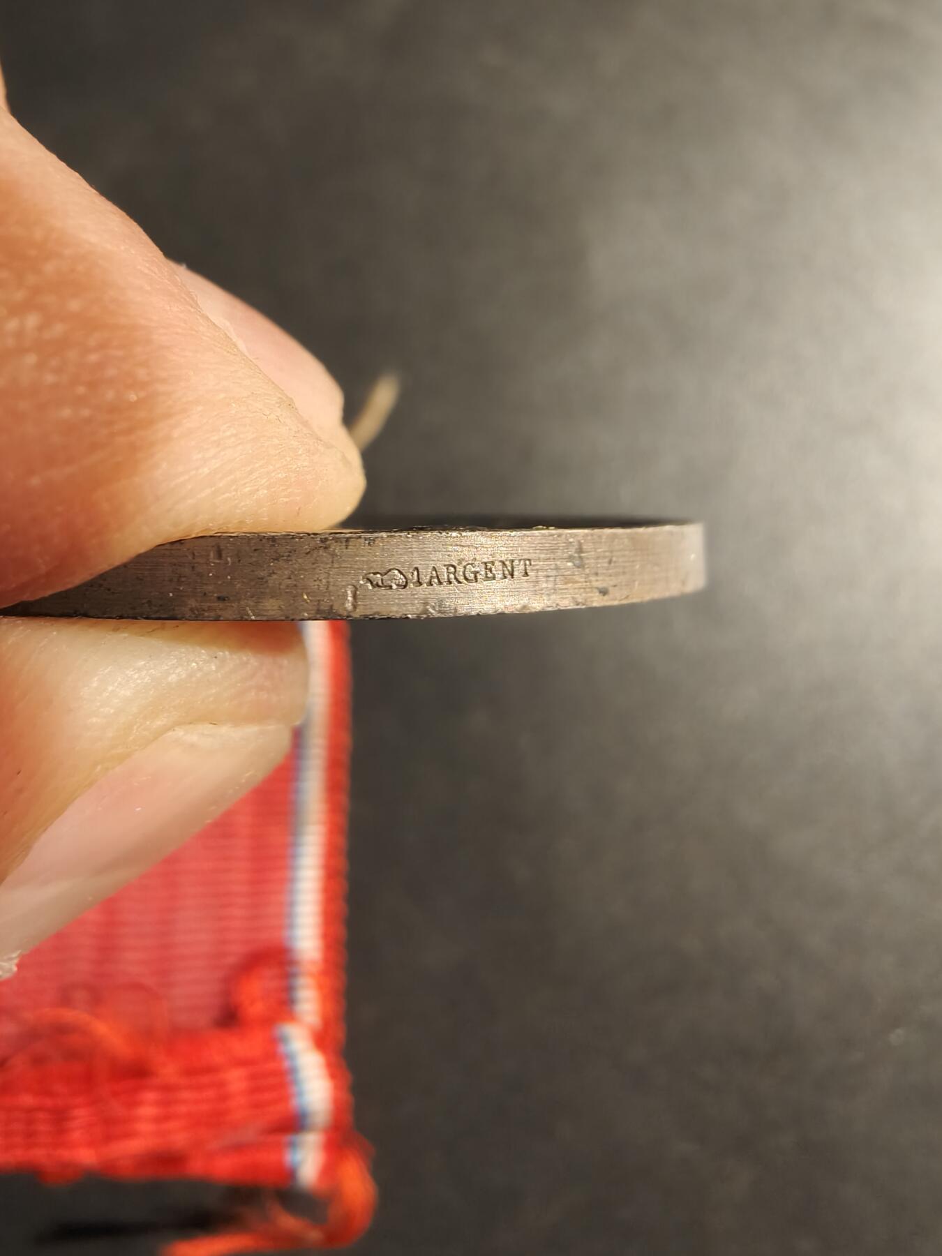 老王徽章第169期 法国银级海外企业联合会公共劳动奖章    1963年实发    950银    36g 