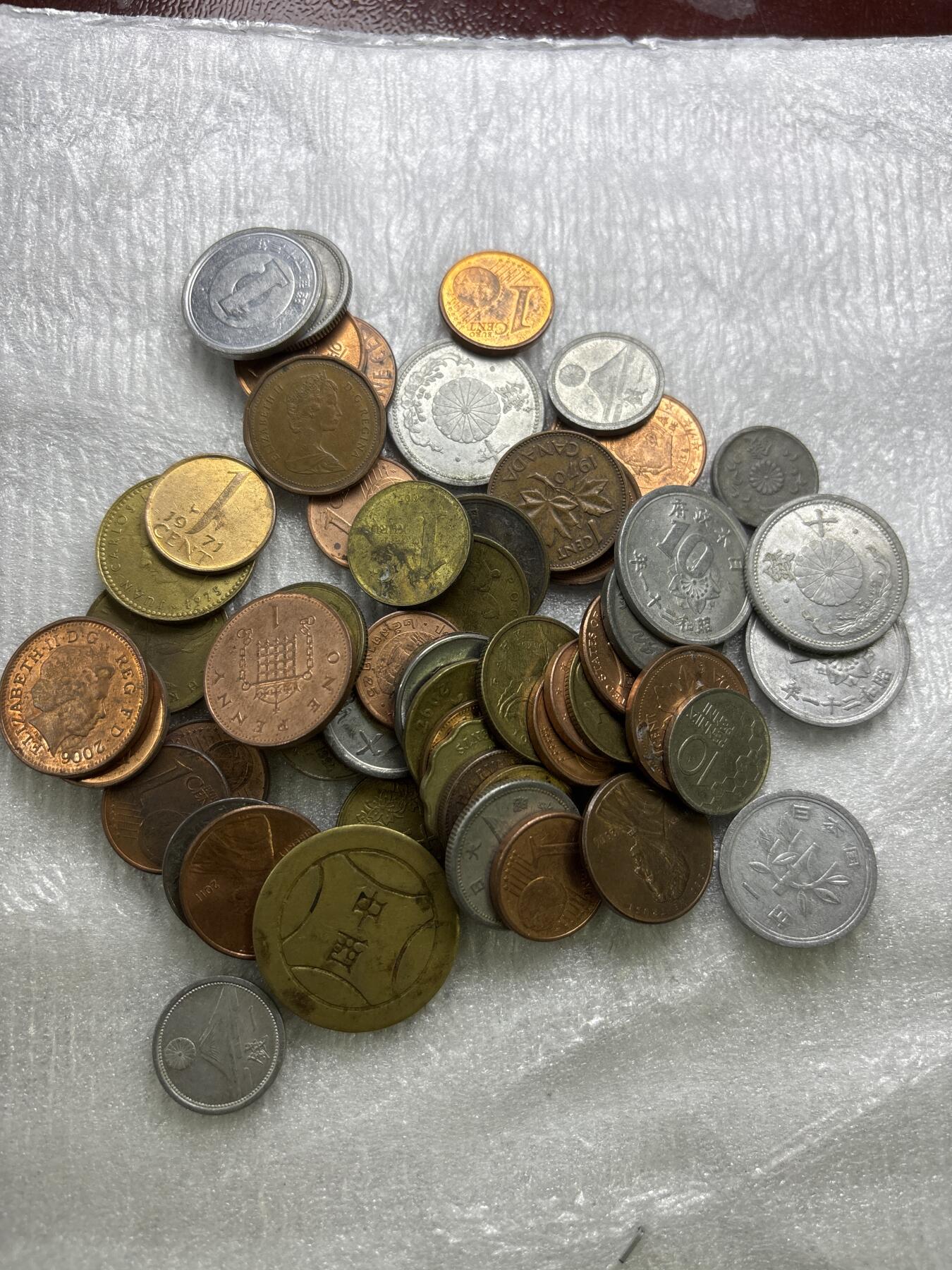 文馨钱币收藏第 284 场，【 长期接收代拍品】老藏家拍品南朝鲜李承晚时期货币，泰国大型纪念币，土耳其各时期及各国套币场 好品多国散币 56 枚