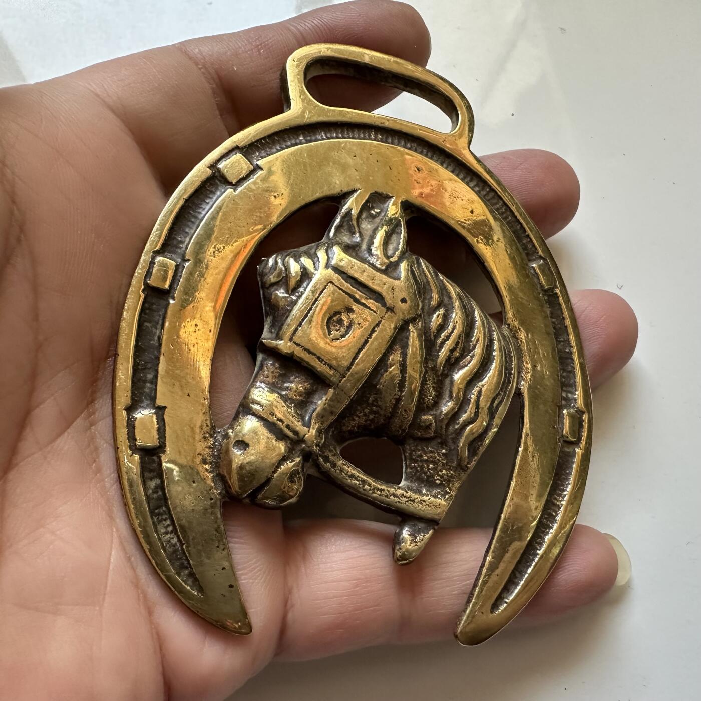 🌹外币初藏🌹🐯2025年第140场  每周二四六晚8️⃣点 接代拍 早期欧洲马车装饰件105.6克 黄亮如新