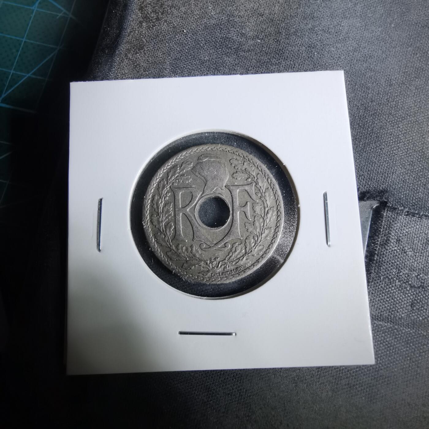 沼泽如烟--第929场 法国1928年25分