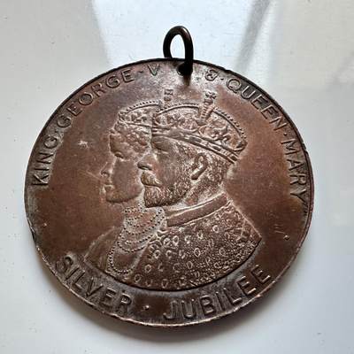 🌹外币初藏🌹🐯2025年第140场  每周二四六晚8️⃣点 接代拍 - 英国1935年乔治五世银禧纪念章 38毫米16.4克 伯明翰1935年银禧庆典