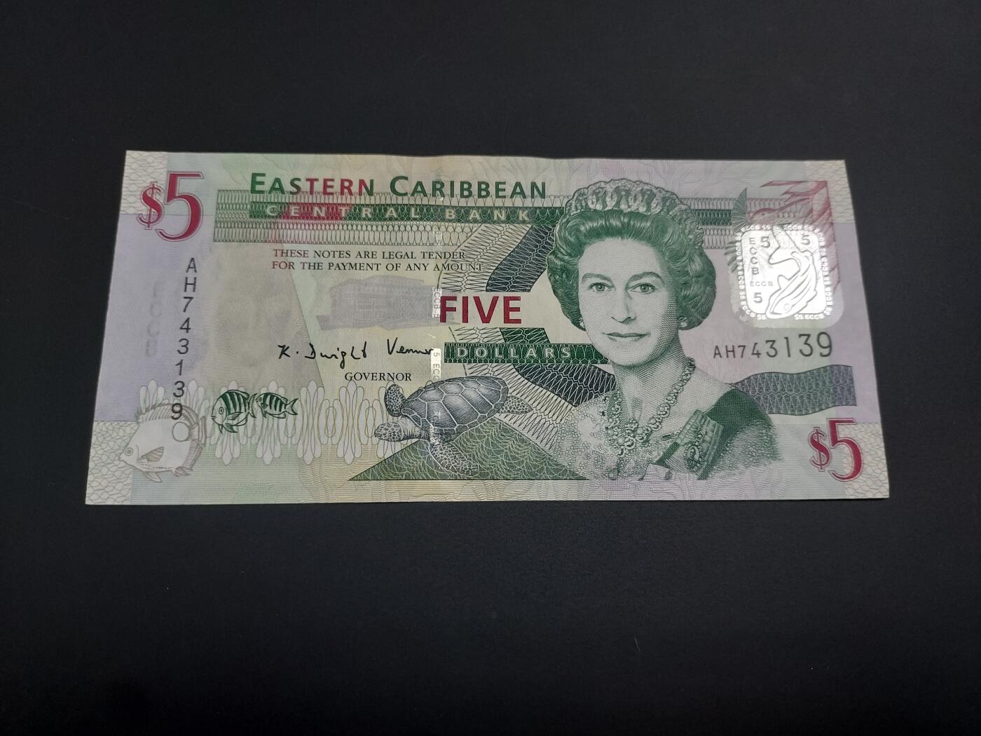 博彦收藏  12月15日 8点 钱币专场 全场包邮 东加勒比 女皇5元 UNC