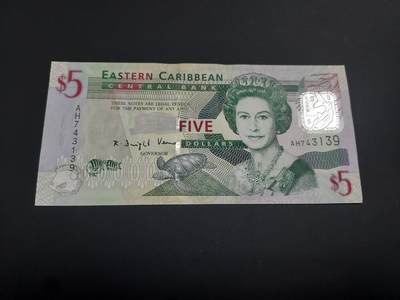 博彦收藏  12月15日 8点 钱币专场 全场包邮 - 东加勒比 女皇5元 UNC