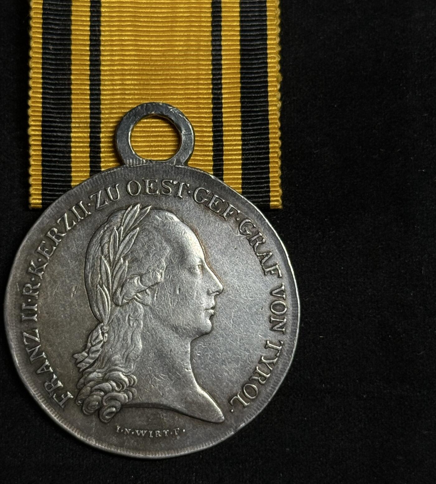 欢庆元旦！戎马世界章牌大赏第109期元旦大拍 神圣罗马帝国1797年动员奖章，银质，直径40mm，绶带后配，非常少见