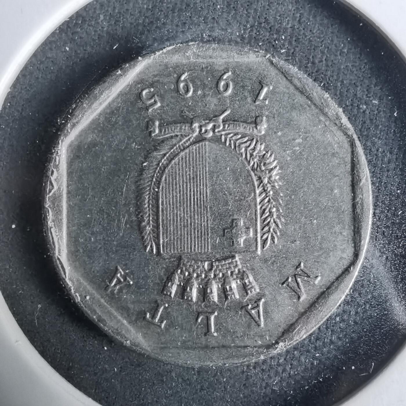 沼泽如烟--第929场 马耳他1995年五分