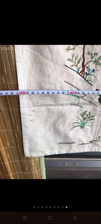 清代刺绣赏品，图案精美绝伦，清秀优雅别致，花儿怒放、鸟儿枝头喳喳、蝴蝶🦋飞飞、嬉戏花朵🌺花蕊争胜！春意盎然喜庆祥和，绣工精湛复杂精细，漂亮无比，色泽鲜艳醇厚饱满，图案精美绝伦，尽显灵动飘逸之唯美意境，惹人醉，包浆浑厚自然，保存完好无损，大开门纯真老货，大户人家所能拥有的高端大气精致优雅之佳品！ - 清代刺绣赏品，图案精美绝伦，清秀优雅别致，花儿怒放、鸟儿枝头喳喳、蝴蝶🦋飞飞、嬉戏花朵🌺花蕊争胜！春意盎然喜庆祥和，绣工精湛复杂精细，漂亮无比，色泽鲜艳醇厚饱满，图案精美绝伦，尽显灵动飘逸之唯美意境，惹人醉，包浆浑厚自然，保存完好无损，大开门纯真老货，大户人家所能拥有的高端大气精致优雅之佳品！