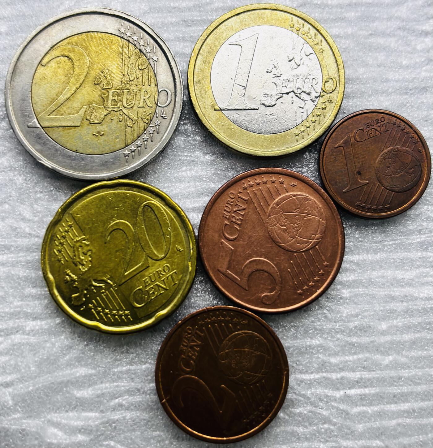 文馨钱币收藏第 284 场，【 长期接收代拍品】老藏家拍品南朝鲜李承晚时期货币，泰国大型纪念币，土耳其各时期及各国套币场 好品法国欧元 6 枚套