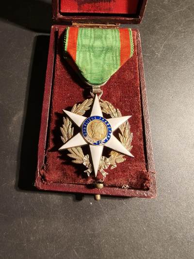 老王徽章第169期 - 法国骑士级农业功绩勋章     原盒     银质珐琅