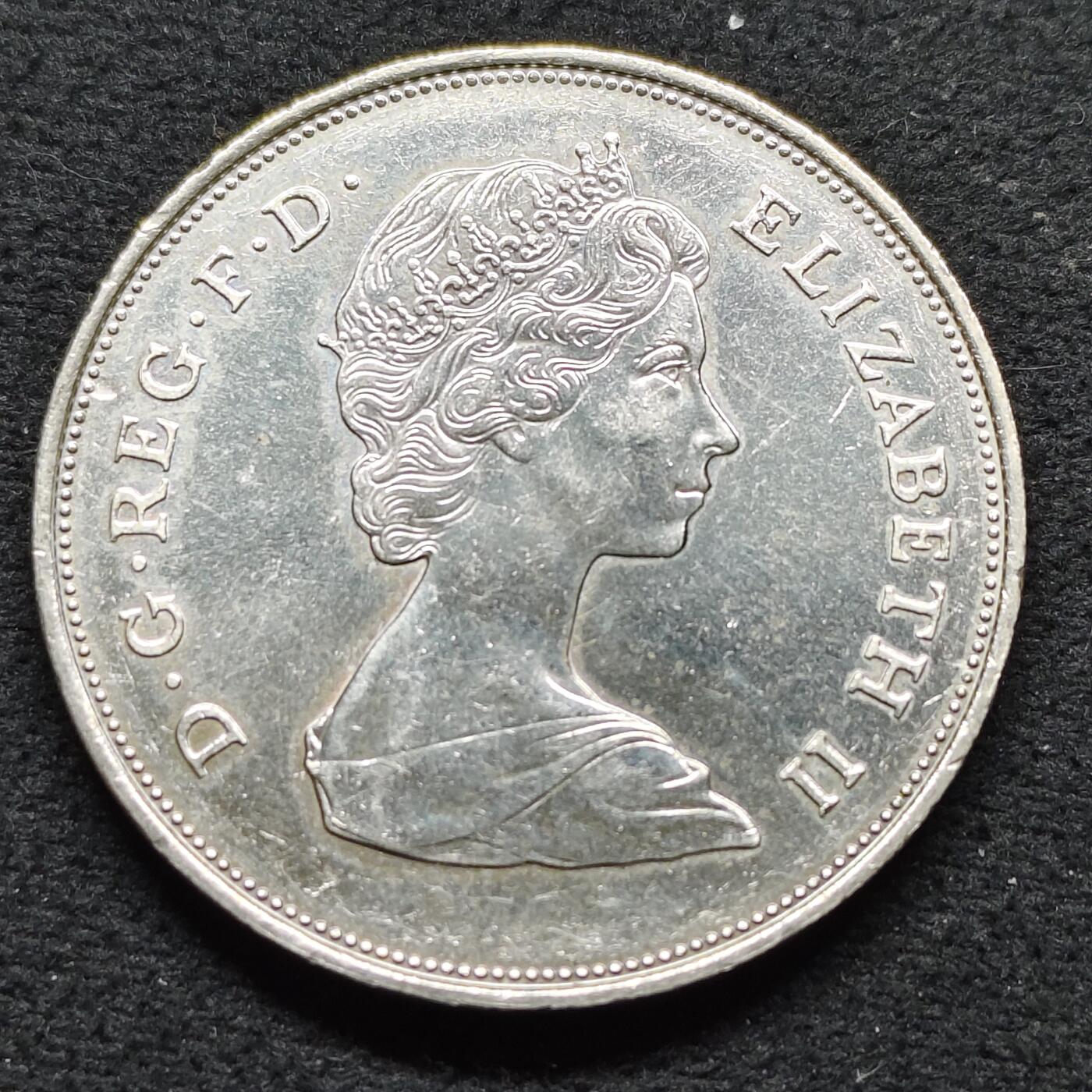 【全场包邮】纯粹捡漏拍484场（免费代拍第21场） 英国1980年1克朗女王母亲80大寿克朗型纪念币