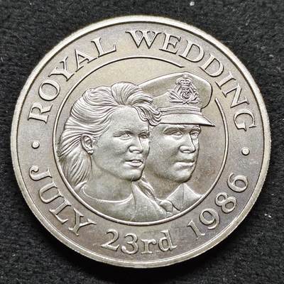 【全场包邮】纯粹捡漏拍484场（免费代拍第21场） - 圣赫勒拿和阿松森1986年50便士安德鲁·阿尔伯特·克里斯琴和莎拉·弗格森皇家婚礼克朗型纪念币