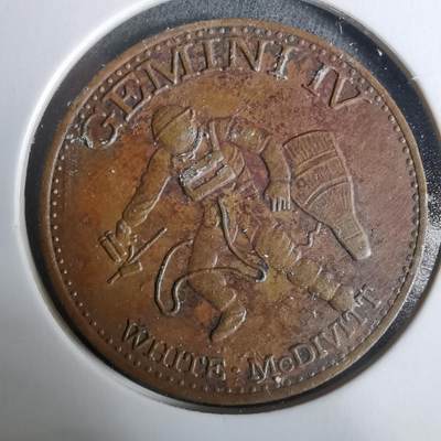 沼泽如烟--第929场 - 航天纪念章