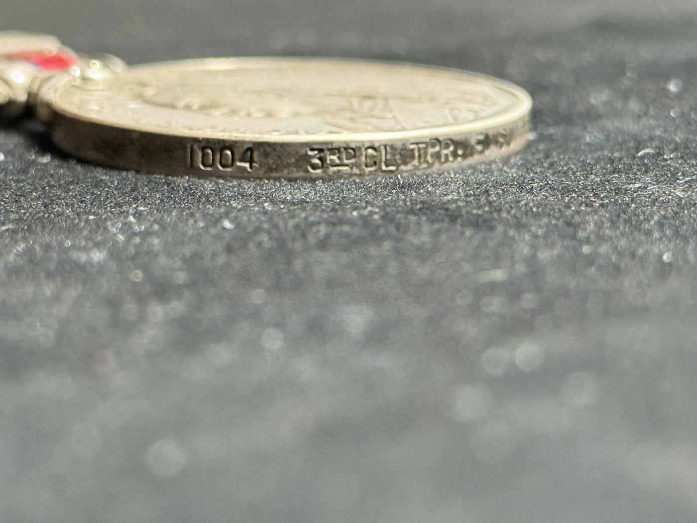 欢庆元旦！戎马世界章牌大赏第109期元旦大拍 英国布尔战役奖章，双勋条