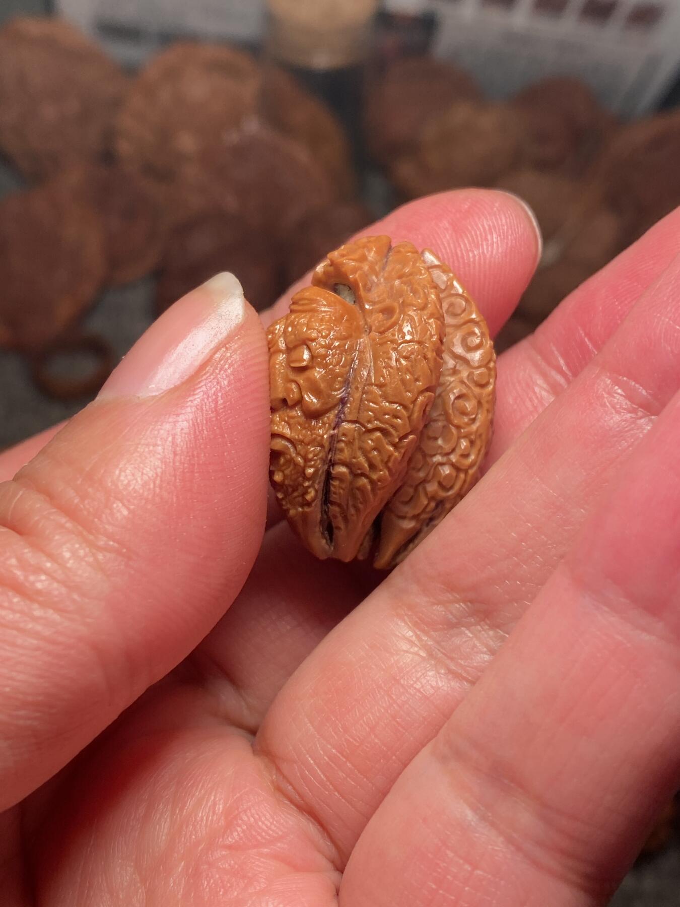 以核会友，中国非物质文化遗产苏工核雕手作