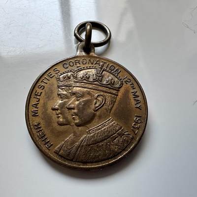 🌹外币初藏🌹🐯2025年第140场  每周二四六晚8️⃣点 接代拍 - 英国1937年乔治六世加冕纪念章 25.5毫米7.8克 颁发给汉兹沃思地区学童