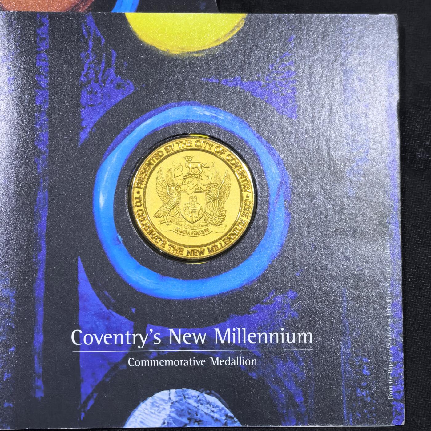 道一币馆币章第一百五十八场 原包装 英国2000年考文垂市携手光明未来镀金纪念章