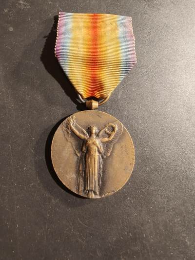 老王徽章第169期 - 法国一战胜利奖章