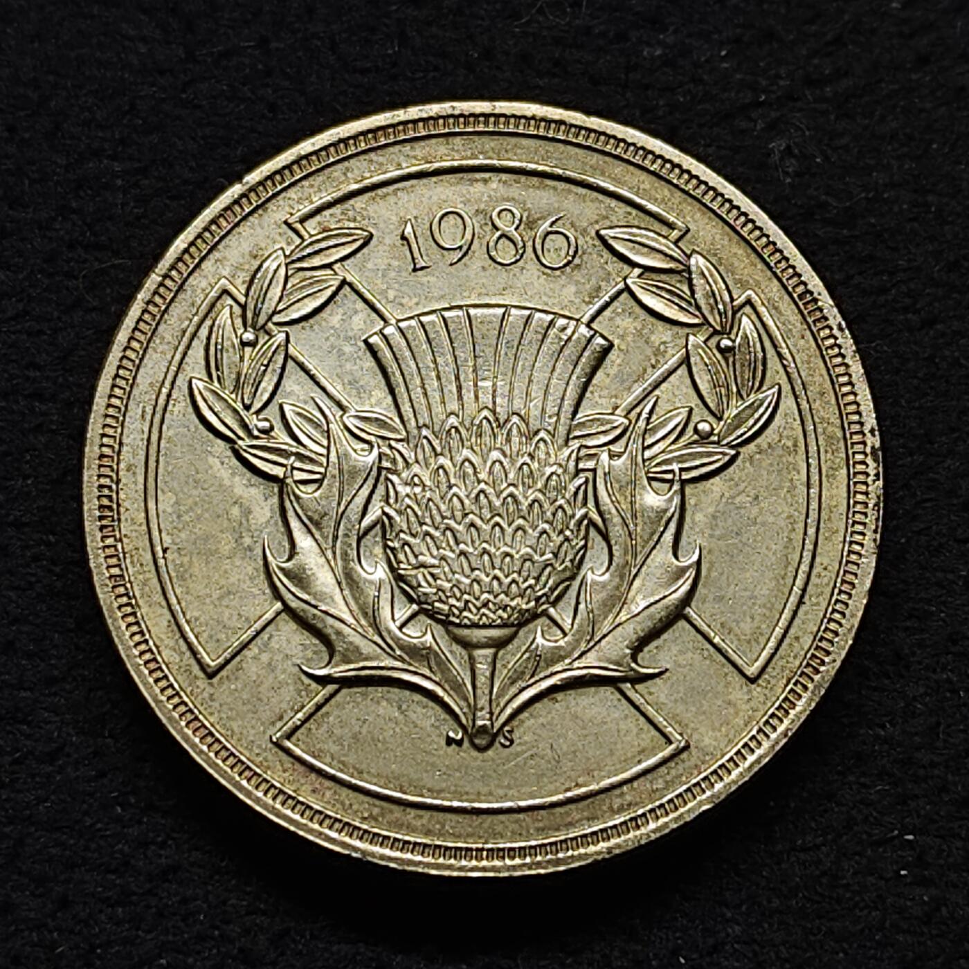 【全场包邮】纯粹捡漏拍484场（免费代拍第21场） 英国1986年2镑爱丁堡英联邦运动会纪念币