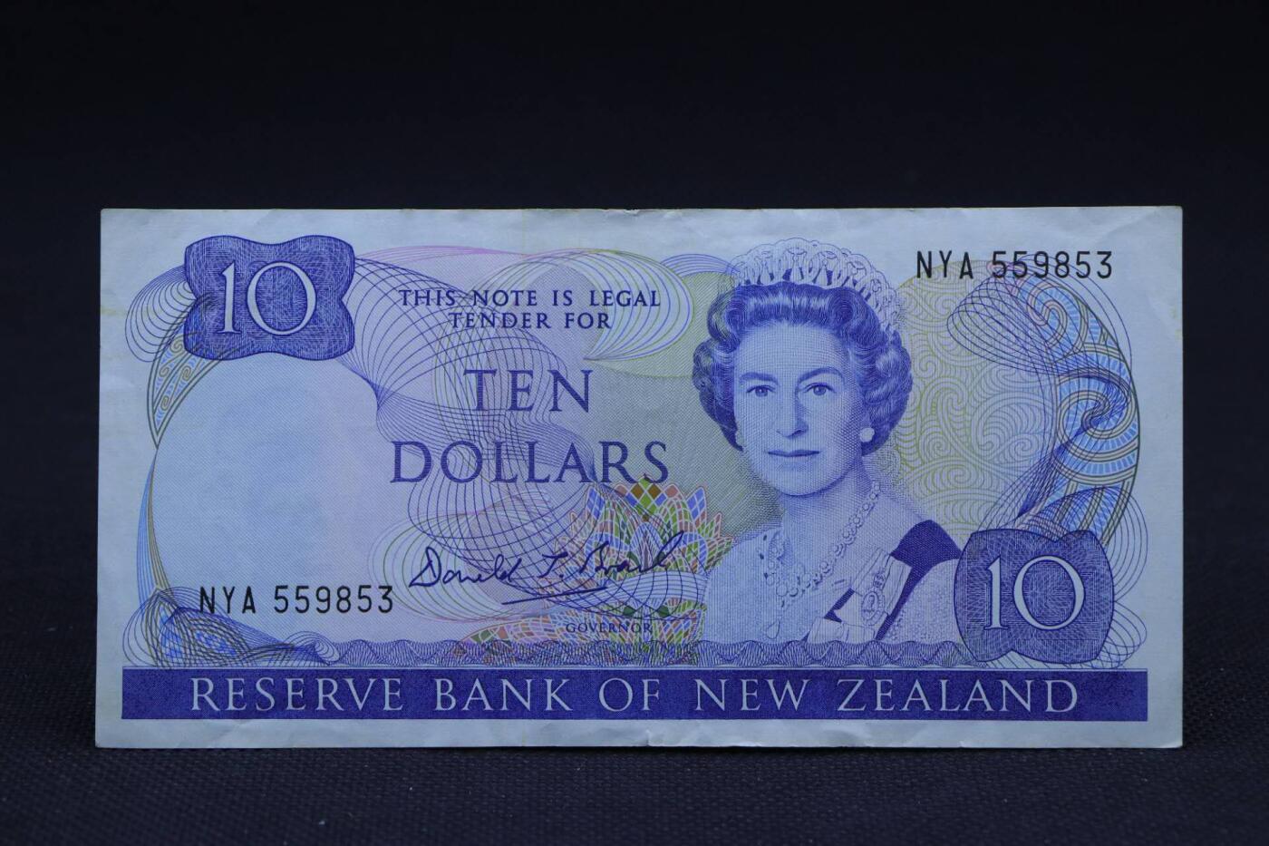 【淘币小摊】限时拍第八百二十八拍  纸币场  满百包邮可预留两周  周一统一发货    新西兰10元纸币【有折】