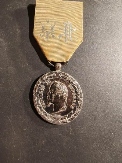 老王徽章第169期 - 法国1860二丫奖章     巴尔版     950银