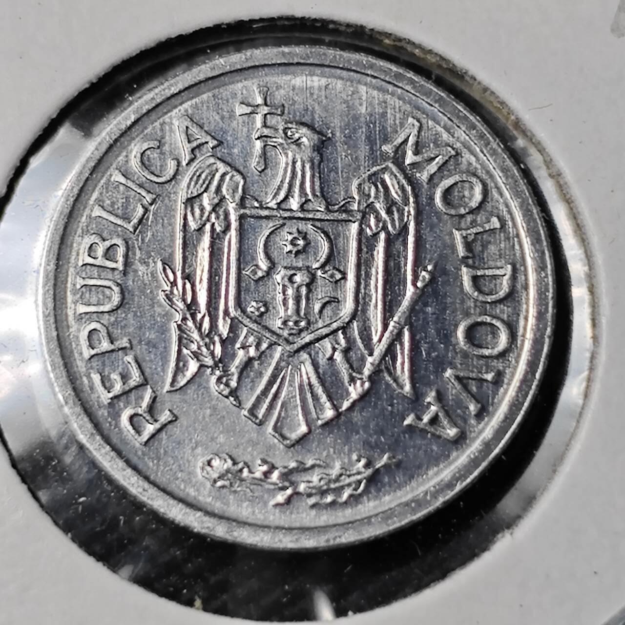 KK钱币收藏小铺 第378期  2月预留时间 周末发货  2001罗马尼亚25巴尼