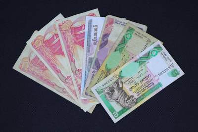 【淘币小摊】限时拍第八百二十八拍  纸币场  满百包邮可预留两周  周一统一发货  - 斯里兰卡柬埔寨印尼7张【有折】