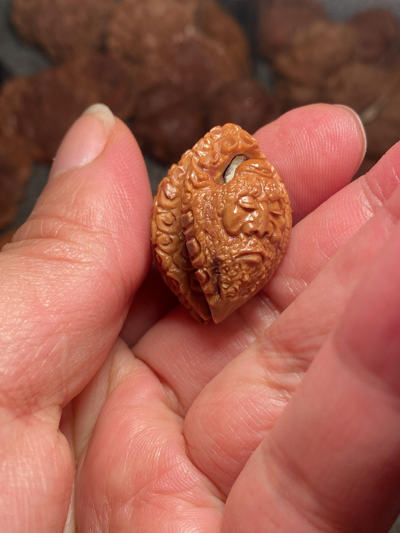 以核会友，中国非物质文化遗产苏工核雕手作