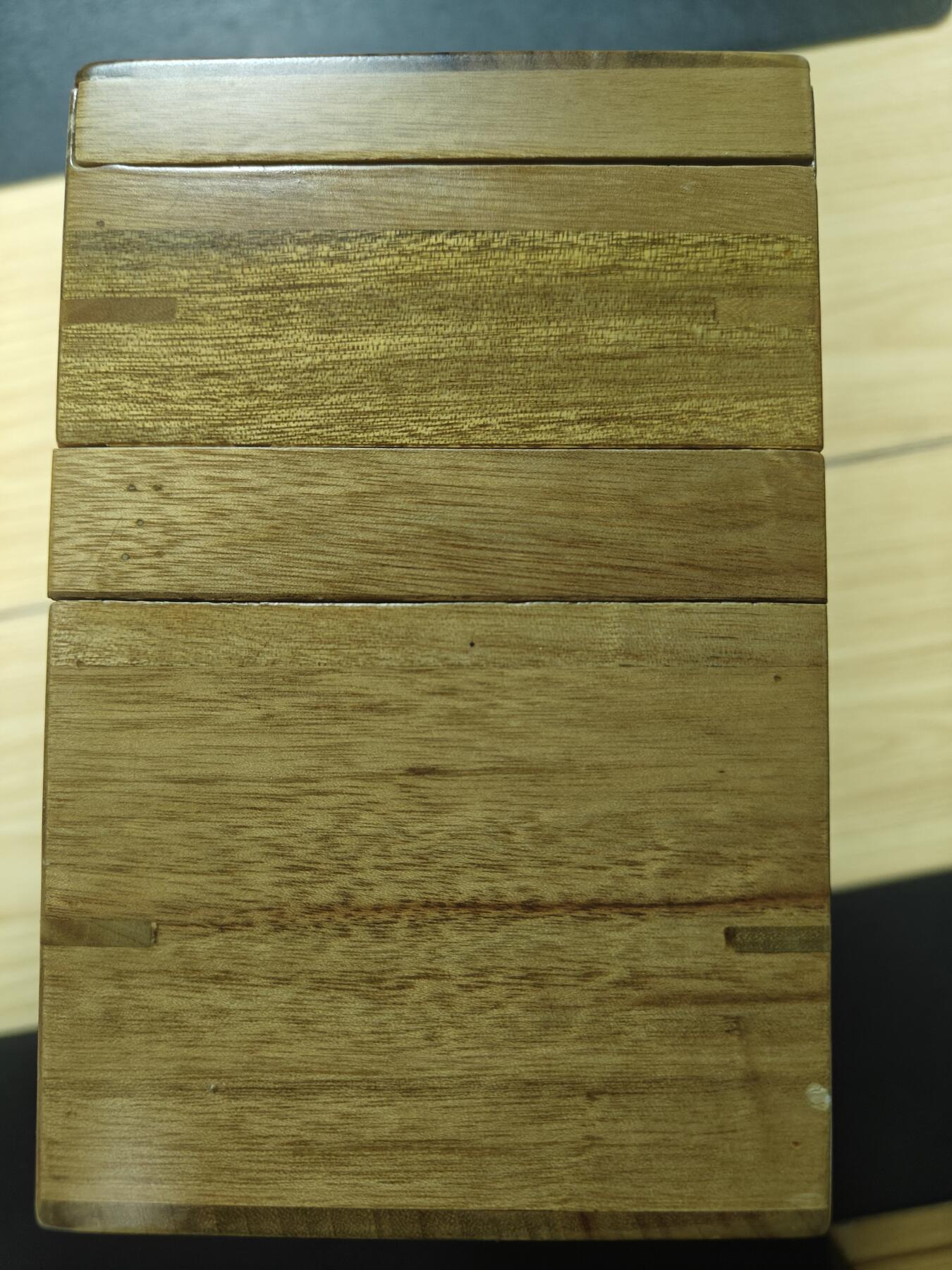 天玑星卡拍第148期《12.11周四截拍》持续收拍收评中 满赠卡需备注 保粹评级卡收纳盒 竹制品 有使用痕迹介意勿拍