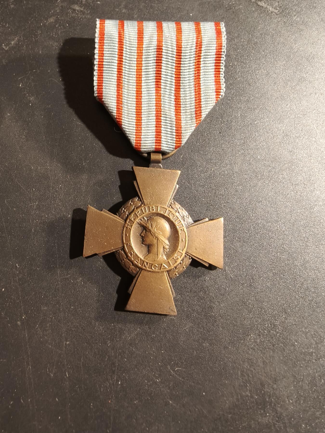 老王徽章第169期 法国战斗十字奖章