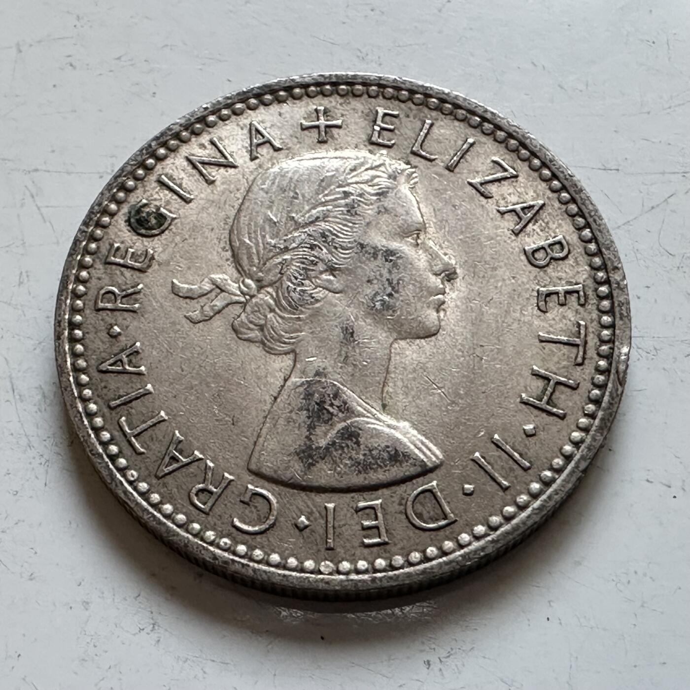 🌹外币初藏🌹🐯2025年第140场  每周二四六晚8️⃣点 接代拍 英国1966年一先令