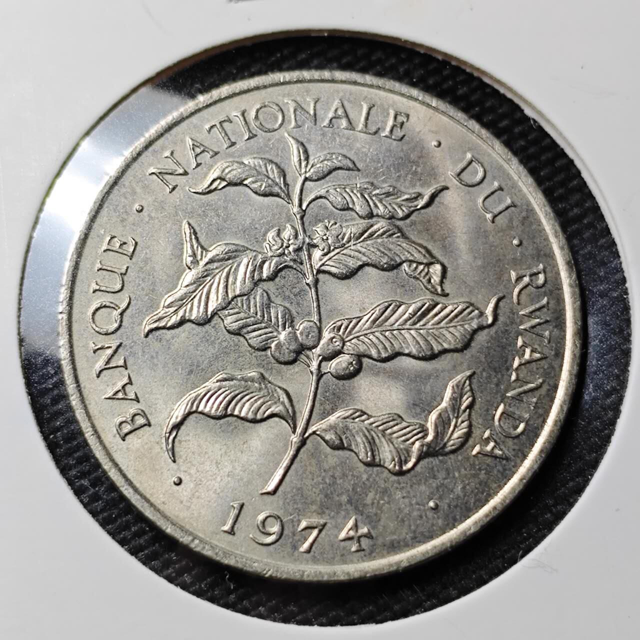 KK钱币收藏小铺 第378期  2月预留时间 周末发货  1974卢旺达10法郎 好品