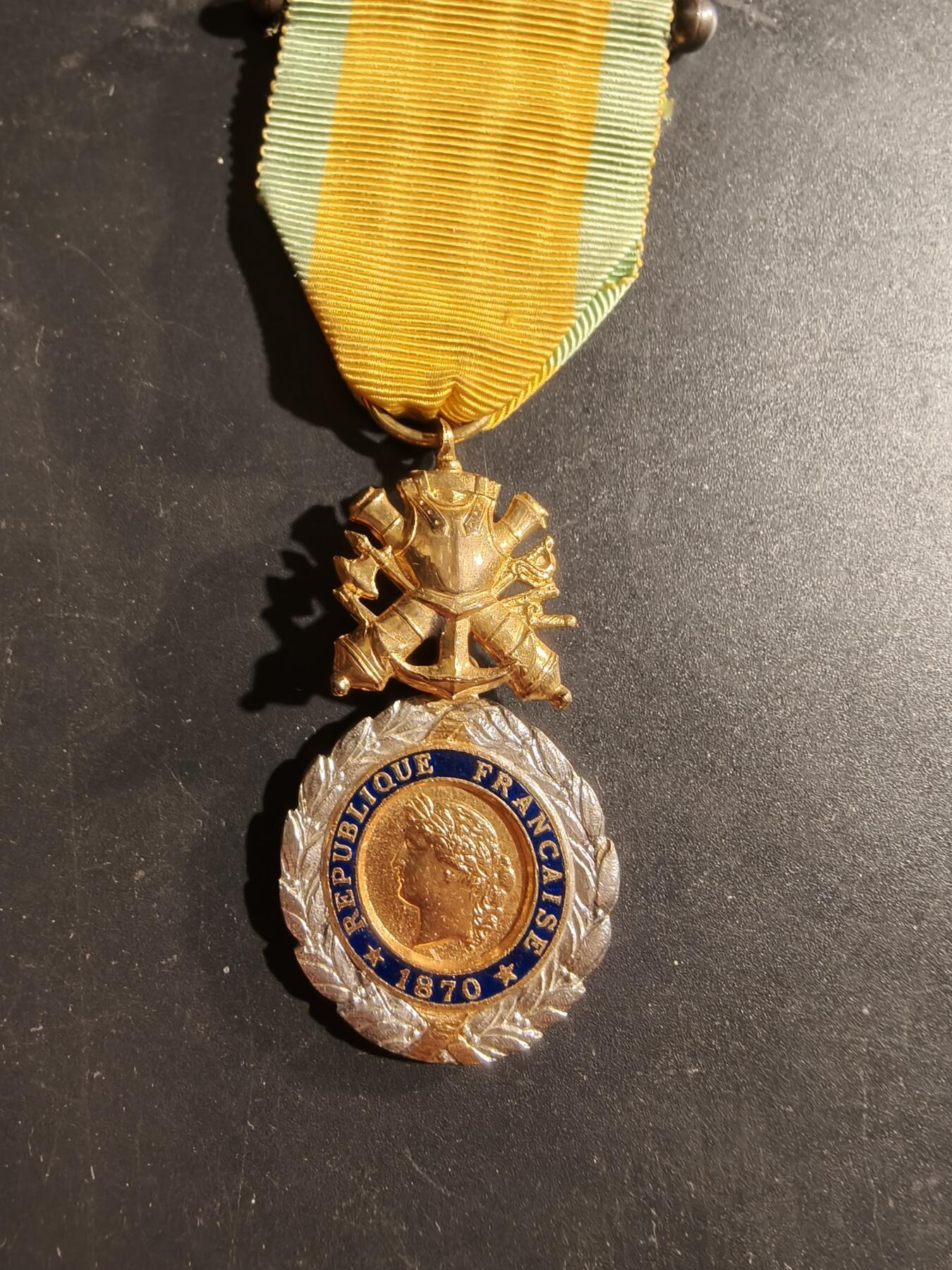 老王徽章第169期 法国军事奖章    三共时期