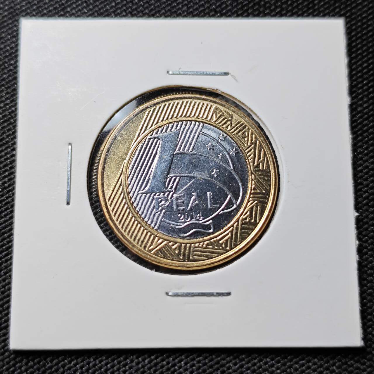 KK钱币收藏小铺 第378期  2月预留时间 周末发货  巴西1瑞尔双色币纪念币