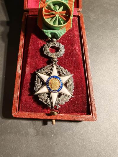 老王徽章第169期 - 法国军官级农业功绩勋章    原盒    银质珐琅