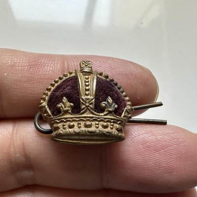 🌹外币初藏🌹🐯2025年第140场  每周二四六晚8️⃣点 接代拍 - 英国王室皇冠徽章配饰