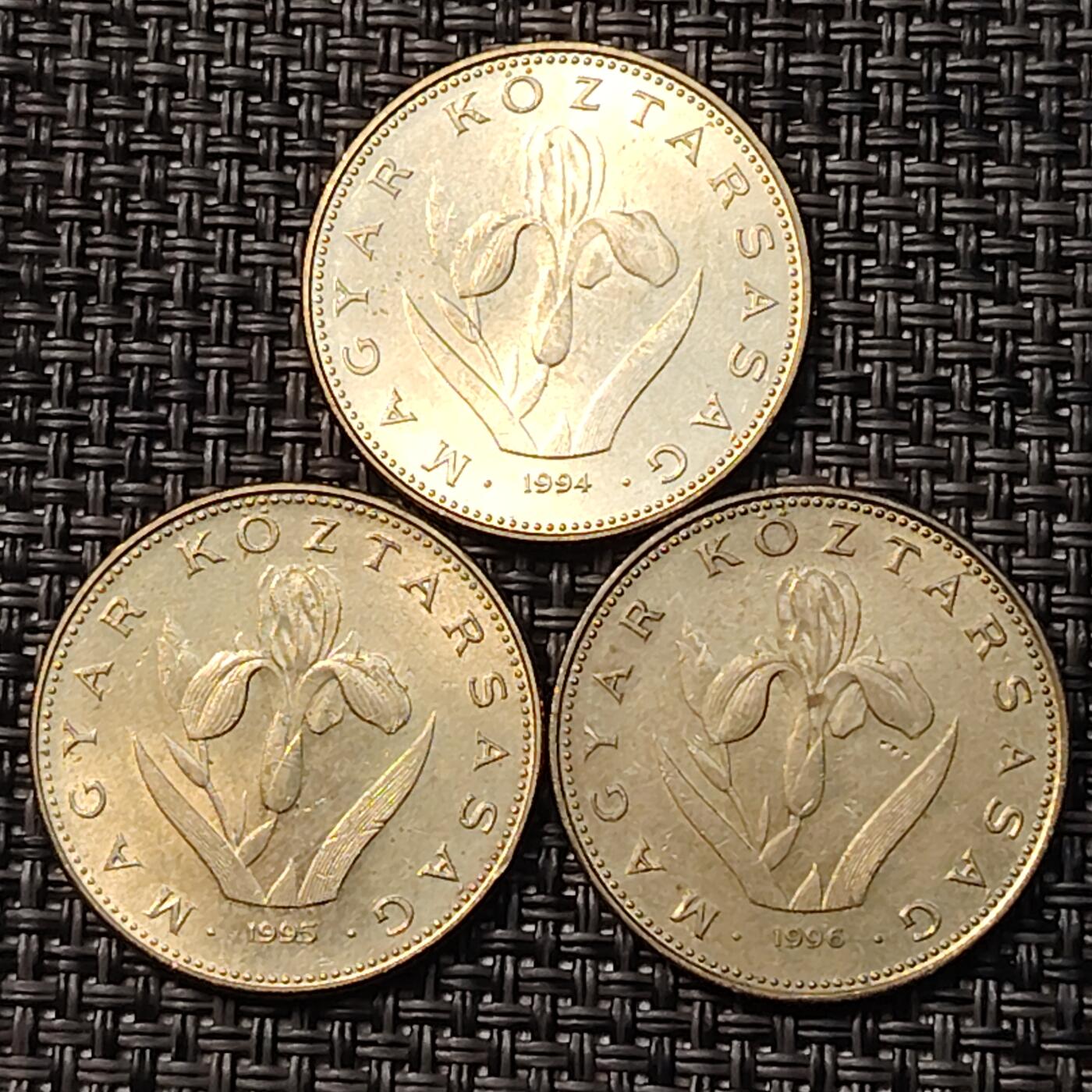 布加迪🐬～世界钱币(上海)🌾第 265 期 /  各国套币和散币