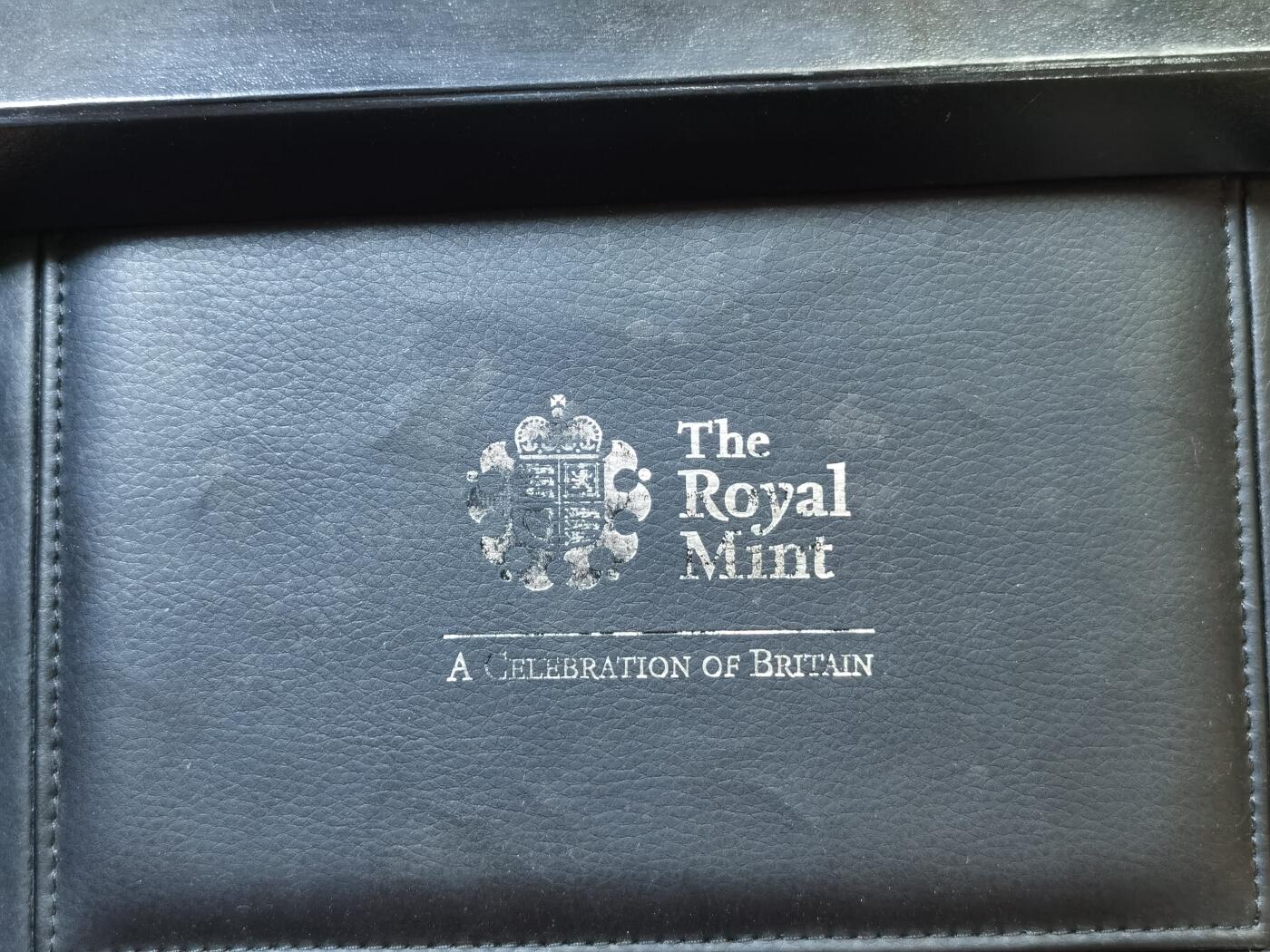 甄臻铺-世界币章拍卖（第43期）送拍享返佣金等优惠多多 英国 2009年，6枚套装，伦敦奥运倒计时纪念银币，单枚面值5英镑，含28.28克925银，共169.68克。原盒证。