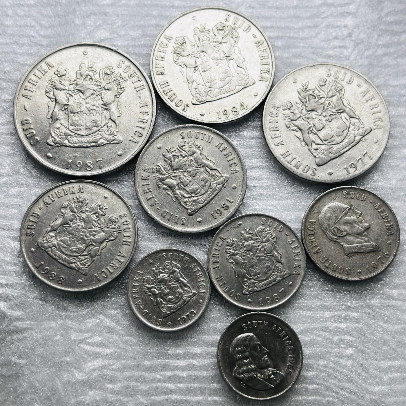 文馨钱币收藏第 284 场，【 长期接收代拍品】老藏家拍品南朝鲜李承晚时期货币，泰国大型纪念币，土耳其各时期及各国套币场 好品早期南非 9 枚套