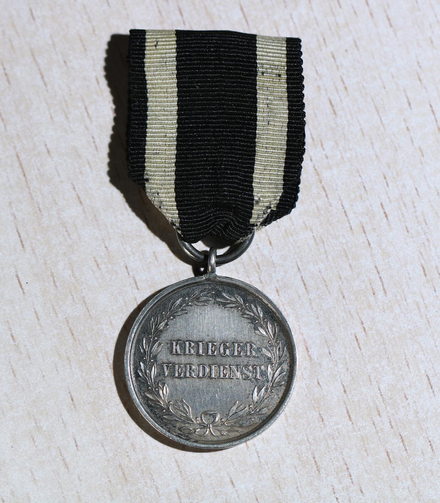 大猫徽章拍卖 第284期  普鲁士勇士功勋奖章。相当于士官和士兵的蓝马